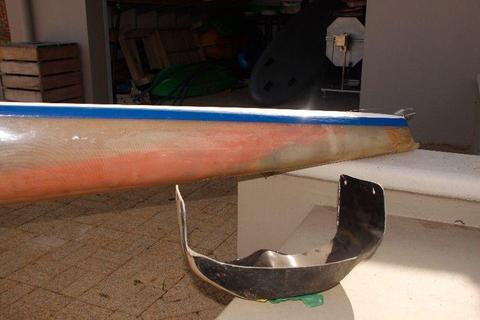 Like New used once Javlin Canoe,Carbon Paddle and xtra seat