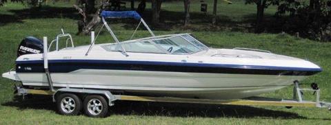 2007 Panache 2450 with 250hp Evinrude E-Tec