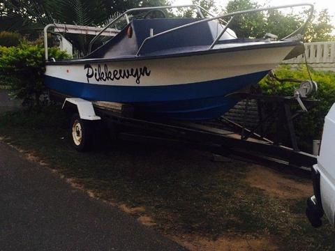 Bargain!!! 17ft boat for sale on breakneck trailer