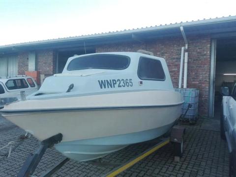 4.8m Navarone boat