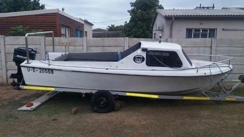 Cabin boat with motor and extras