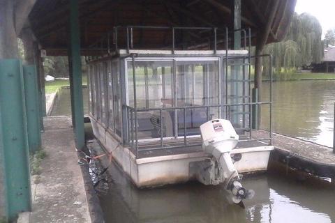 Barge with 90hp