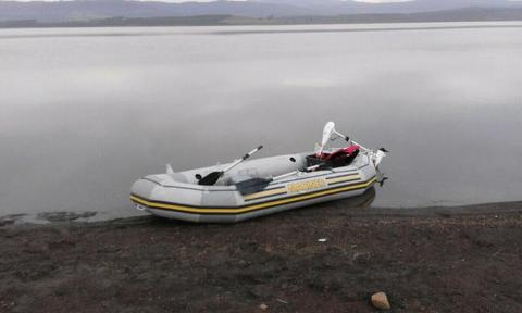 Mariner 4 Inflatable Boat with Accessories