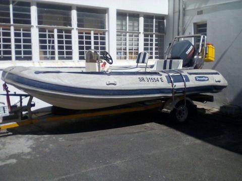 Rubber duck boat + trailer R60000