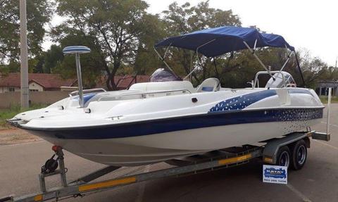 2008 Genesis 23ft with 200hp Mariner EFI