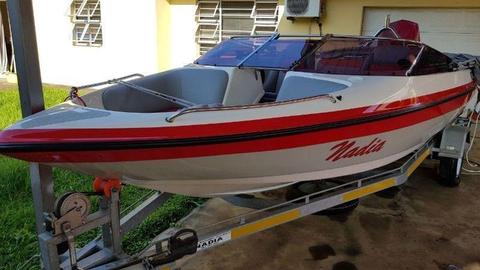 2010 DIVERSION XL BOWRIDER - PRICE REDUCED!!!