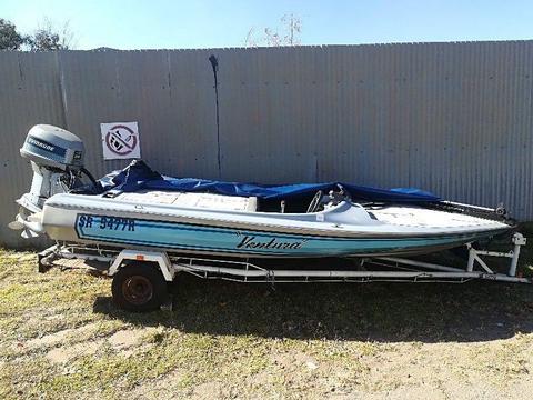 Bass boat with 115 V4 Evenrude