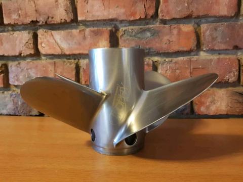 Mercury Trophy Plus 17pitch 4 blade stainless propeller - 15 spline