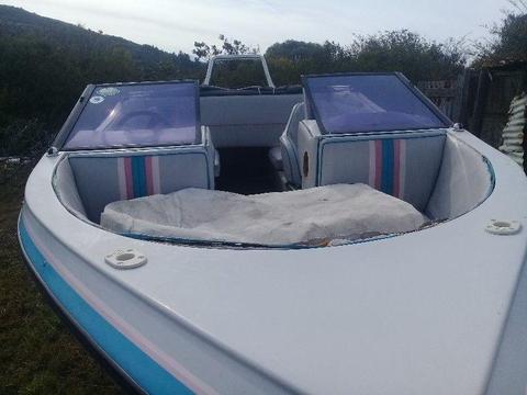 17 foot ski boat