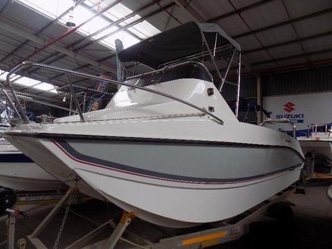 sea cat 565 on trailer 2 x 90 hp suzuki 4 strokes low hours !!!!!!!!!!