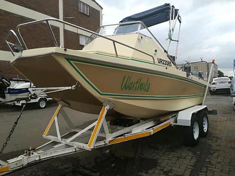Trimcraft Deep Sea Ski Boat with Twin 90HP YAMAHA'S