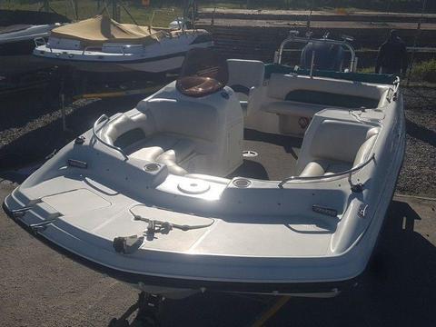22FT SUNSEEKER WITH 200HP YAMAHA FOUR STROKE