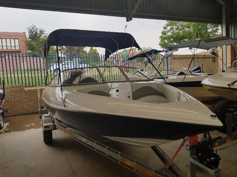 19ft Sundowner 150hp Mercury 4 Stroke Motor