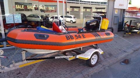 2013 Ferel Inflatable with DT30 Suzuki 2-stroke - Like New