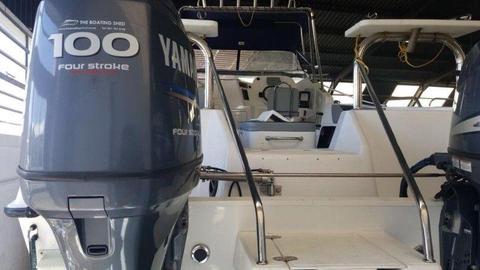 SEACAT WITH TWIN YAMAHA