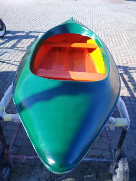 Im selling my paddle boat, im in Blackheath, capetown, price R1000