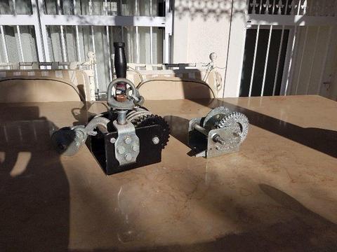 Manual winches , 1500lb/ 700kg and 750lb/ 350kg, Never been used. Ideal for boat or racing car trail