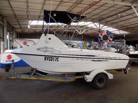 kosi cat 16ft forward console on trailer 2 x 50 hp yamaha trims !!!!!!!!!!!!!