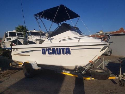 Cobra Cat 525 with 2 x Mercury 90HP 2 stroke’s MINT CONDITION