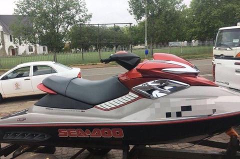 2 Seadoo RXP 215 1500 supercharged jetskis for sale. R120 000 for both