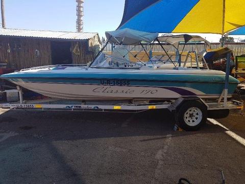 Classic 170 Mercury 150 hp EFI motor