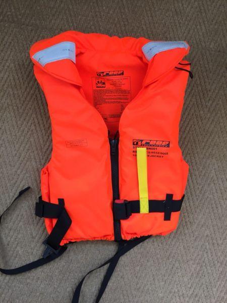 Reef level 100 life jacket - brand new