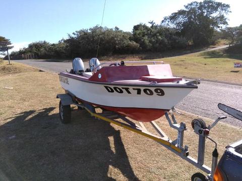 4m Deep Sea ski boat with out motors