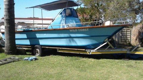 26 Ft / 8 Meter Lee Cat with Double-axle Trailer