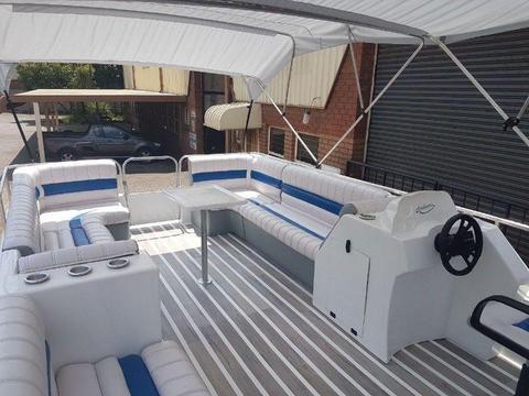 BEAUTIFUL & SPACIOUS 24FT UNITY DECKBOAT on Trailer