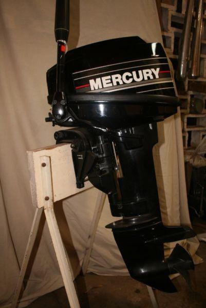 Mercury outboard motor - 2 Stroke