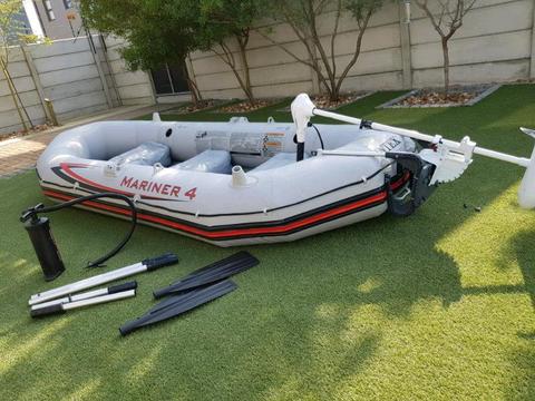 Mariner inflatable boat with motor