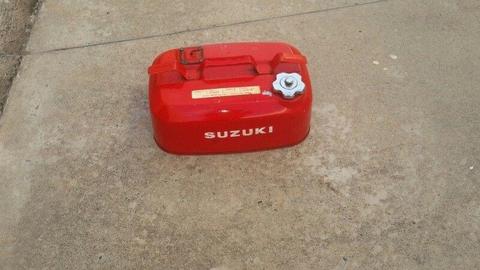 outboard portable metal fuel tank Suzuki branded 16 litre capacity all in very good condition