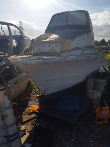BOAT 18 ft NOT COMPLETE , BUY YOUR BARGAIN TODAY
