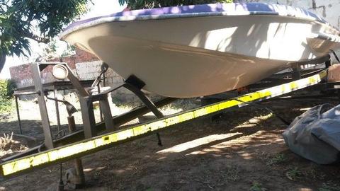 Boat with 65hp evinrude motor