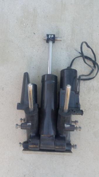 Mercury / Mariner Trim & Tilt unit