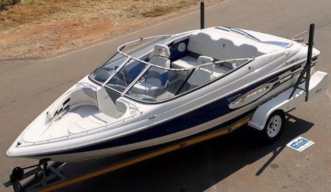 2004 Campion 580 Chase with 5.0L V8 Mercruiser MPI with Alpha 1 Gear Box