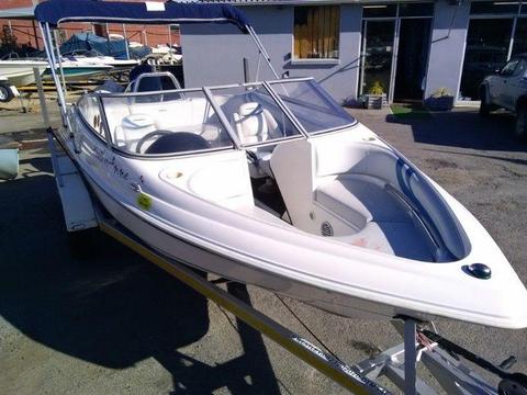 17FT SCHIMITAR WITH 150HP EVINRUDE ETEC
