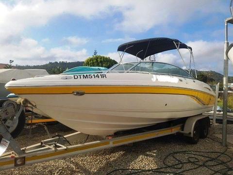 22FT CHAPARRAL SSI 220 WITH 5.7L VOLVO PENTA