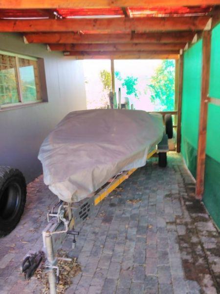 Skimitar 160 boat