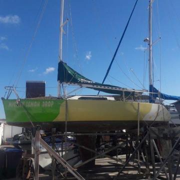 Boat for 4 sale by private bid