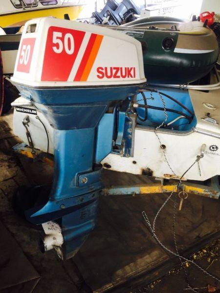 Bargain!!! Suzuki 50 hp outboard motor