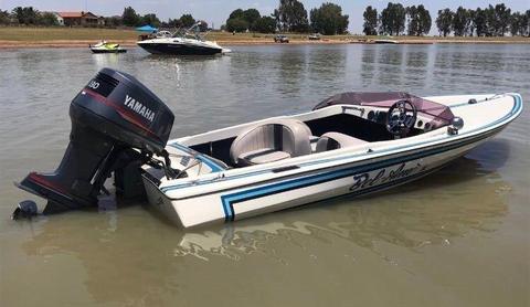 1982 Challenger 16 Bel Ami with 130HP V4 Yamaha