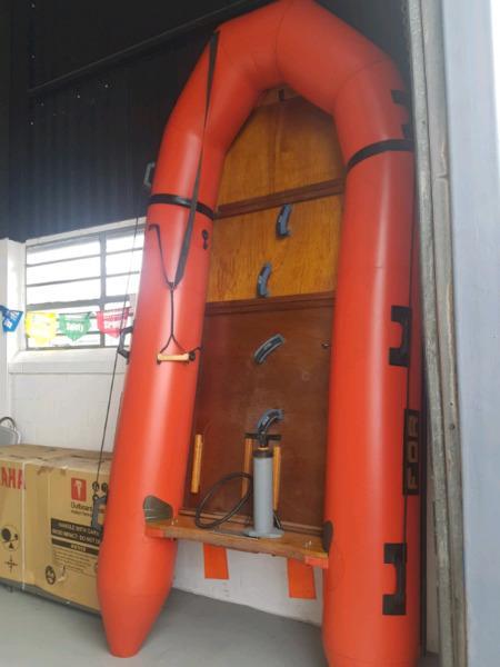 4m For Sport Hypolon Duck.Mint like new!