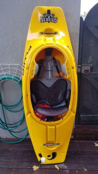 FLUID NEMESIS whitewater playboat kayak