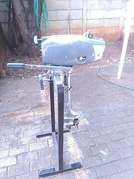 SUZUKI 2HP(DT2) OUTBOARD MOTOR
