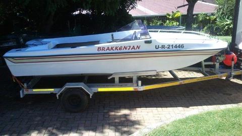 BOWRIDER BOAT FOR SALE