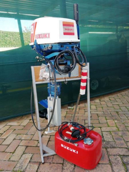 Suzuki 28hp 2 Stroke