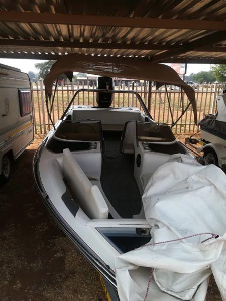 Raven 18ft with 135 Mercury Black Max