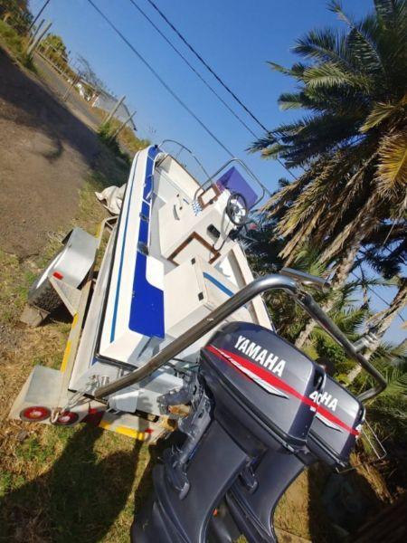 PAIR OF 40HP 2 CYLINDER YAMAHA MOTORS