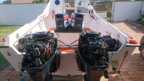 Wave breaker ski boat 2 x55 Yamaha motors